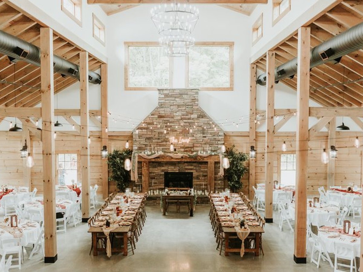 Legacy Wedding Barn venue
